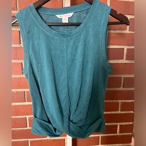 NWOT Athleta twist front top